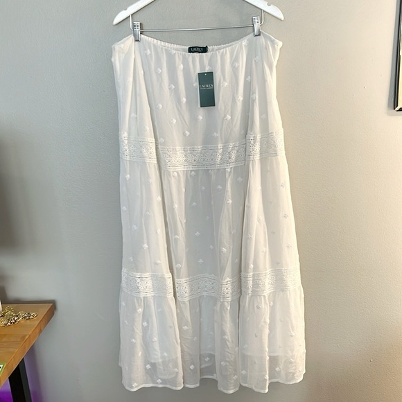 Lauren Ralph Lauren Dresses & Skirts - NEW Lauren Ralph Lauren Embroidered Midi Skirt Size 16W